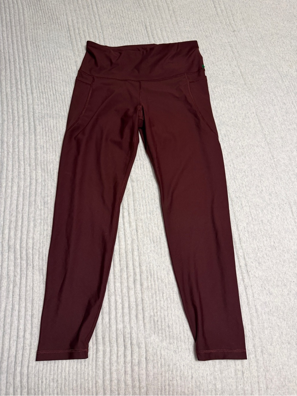Old Navy Women's High-Waist Leggings in Burgundy